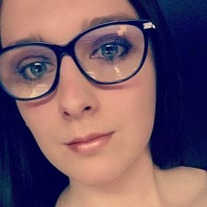 Meet your Posher, Alicia